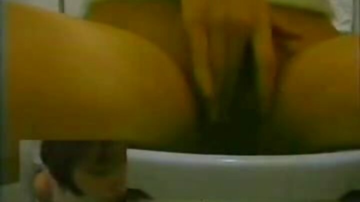 છોકરો બે લ્યુસિયસને ચોદે છે